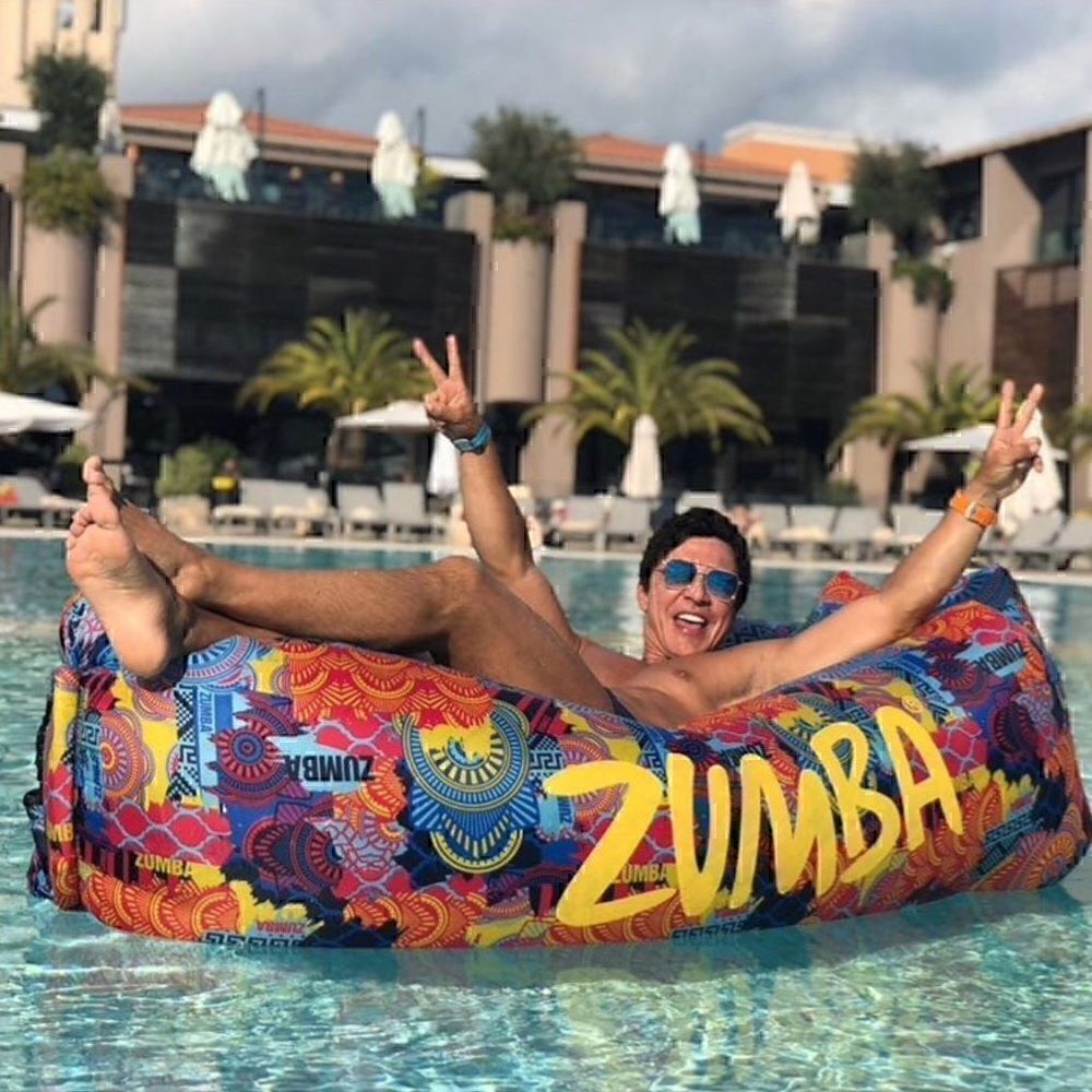 ZUMBA inflatable lounger with carry on tote. Super cute. *Make an offer!